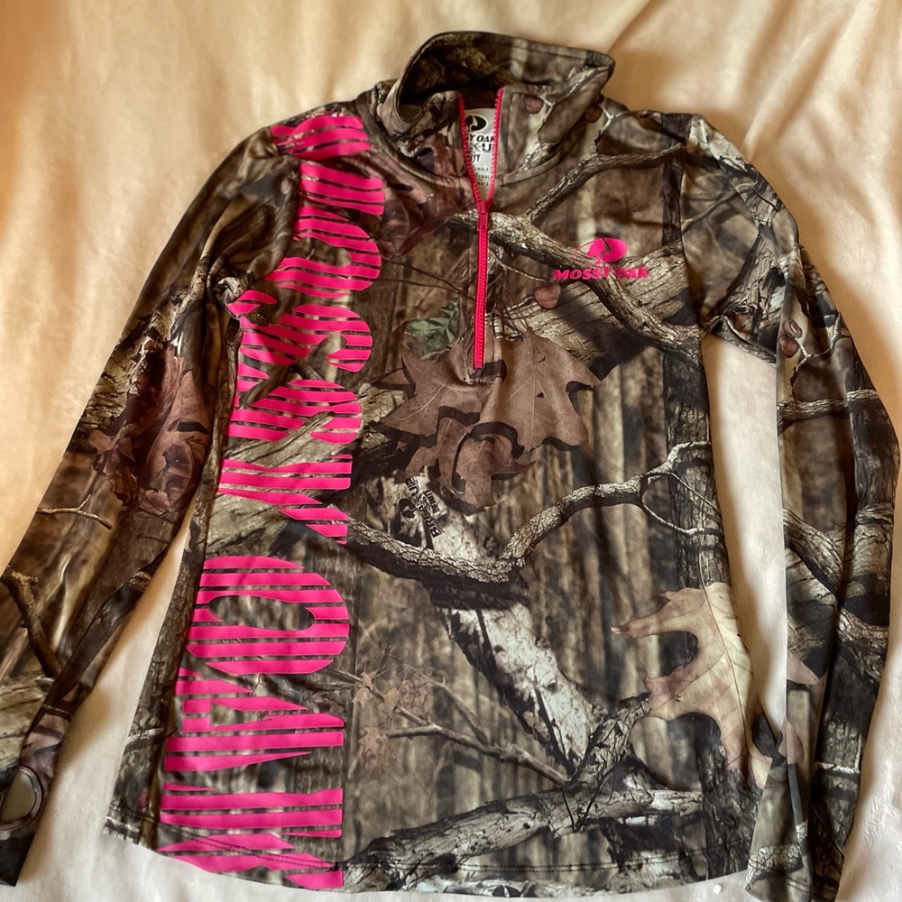 Mossy Oak Long sleeve Stretchy Top size M
